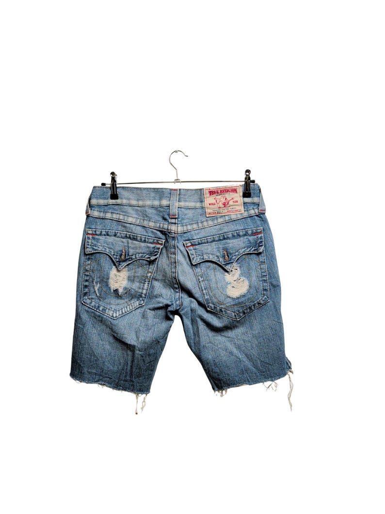 Distressed True Religion Jeans in Light Blue size W32 image 4