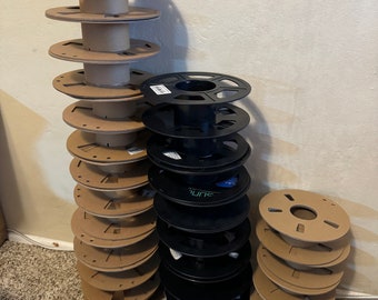 Upcycled 3D Printing Waste: Small Spools for Eco-Friendly Organization - Choose from our Options!