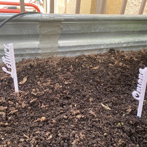 3D Printed ABS Garden Label Stakes - Customizable Herb and Vegetable Markers in Various Colors for Stylish Garden Organization