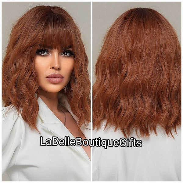 Short Wavy reddish brown synthetic wig with bangs