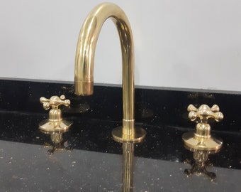 Solid Brass 3 Holes Bathroom Faucet , Unlacquered Solid brass bathroom vanity 3 holes faucet, Widespread Deck Mounted Bath Faucet