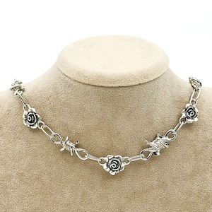 Rose Necklace with Barbed Wire, Antique Silver Plated Choker Pendant, Gothic, Punk, Grunge, Y2k, Gift İdea, Teacher Gifts, Daughter Gifts