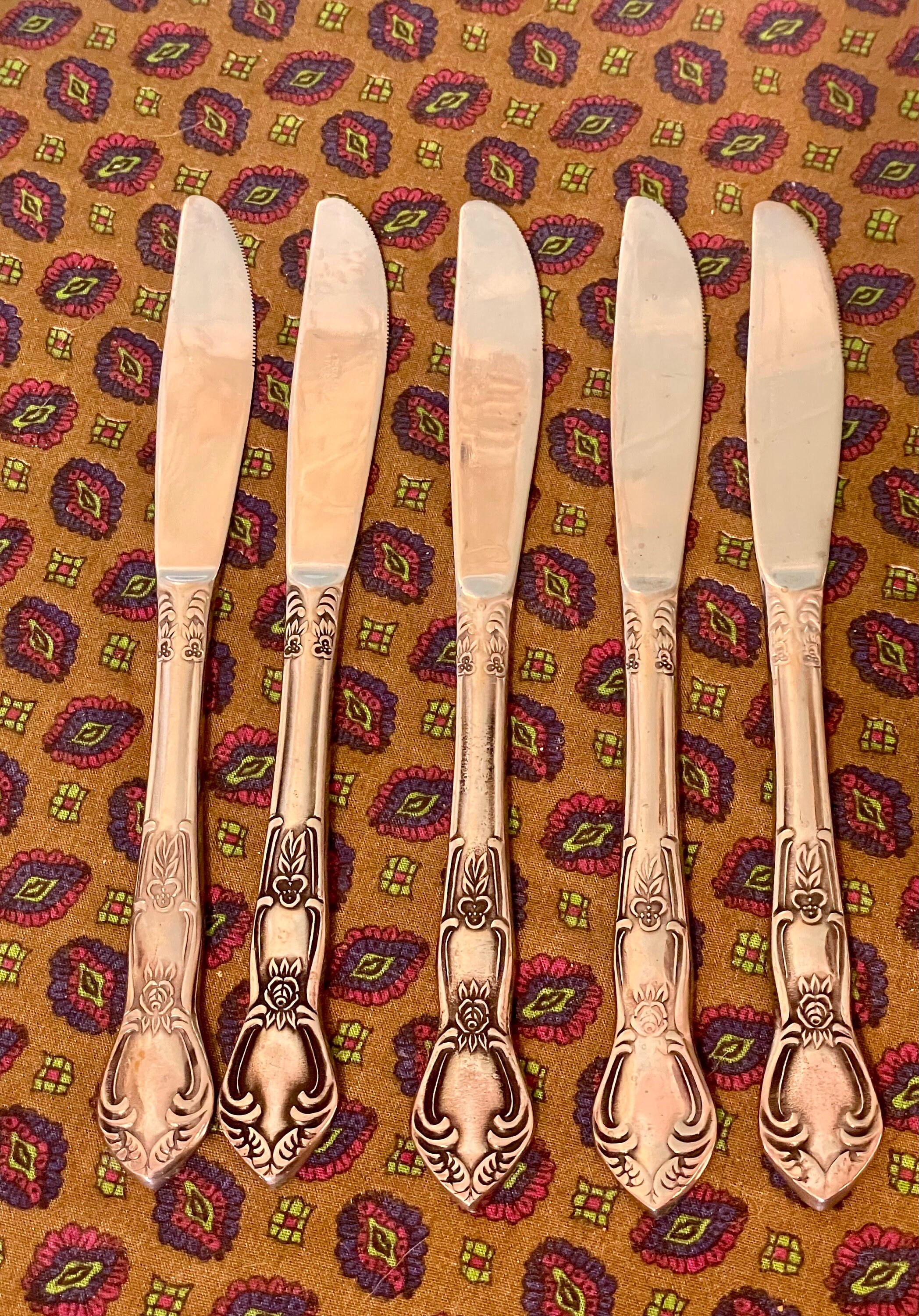 Vintage Rose Pattern Orleans Silver Stainless Set of 5 Knives