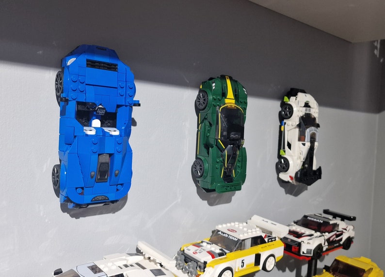 Wall mount for Lego Speed Champions Models. image 1