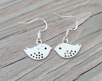 Orecchini a forma di uccello in argento. Regali per lei, anniversario, compleanno, damigelle d'onore. Regali per le donne.