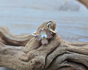 Pink Sakura Ring. Rosa Blume Ring, Verstellbar. Jubiläumsgeschenk, Geburtstag, Geschenke für Frauen, Geschenk für sie. Kirschblüten Ring