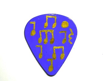 Musical notes guitar pick