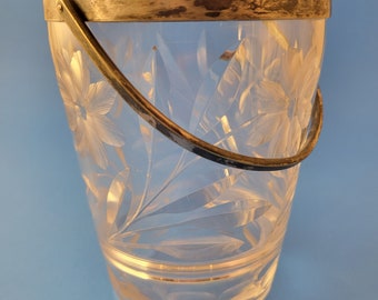 Eiskübel aus geschliffenem Glas mit Silberplatte