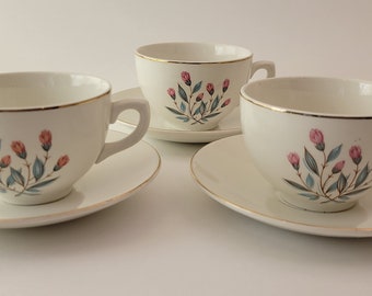 Wedgewood & Co. Ensemble de trois tasses et soucoupes « Pink Hope » LTD