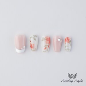 Chill Lotus Summer Press On Nails by SMILINGSTYLE | Luxury Fake Nails | Reusable Nails | Handmade Nails