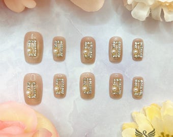 White Desert Quartz stars Press On Nails by SMILINGSTYLE | Luxury Fake Nails | Reusable Nails | Handmade Nails