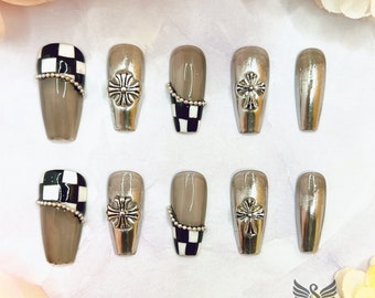French Plays Checkerboard Press On Nails by SMILINGSTYLE | Luxury Fake Nails | Reusable Nails | Handmade Nails
