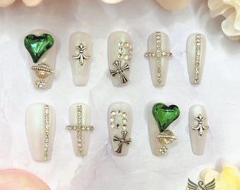 Green Malachite Heart Chain Press On Nails by SMILINGSTYLE | Luxury Fake Nails | Reusable Nails | Handmade Nails