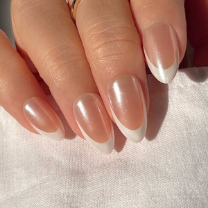 30 Stück glasierte Perlen Mandel Drücken Sie auf die Nägel • Künstliche Nägel • Hailey Bieber Glasierte Donut • Hochzeitsnägel • Wiederverwendbar • Sommer Chrom Press Ons Set