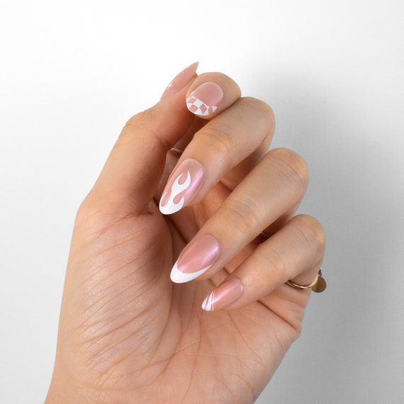10 Pink Manicure Ideas to Nail the Barbiecore Trend – Maniology
