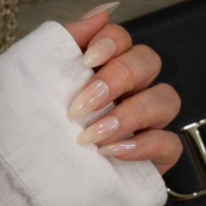 30pcs Pearl Glazed Almond Press On Nails • Hailey Bieber Glazed Donut • Wedding Nails • Summer Nails • Handmade • Natural Looking • Chrome