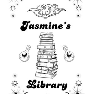 Puede incluir: Ilustración en blanco y negro de una pila de libros con el texto "Jasmine's Library" sobre los libros. La ilustración está rodeada de estrellas, lunas y soles.