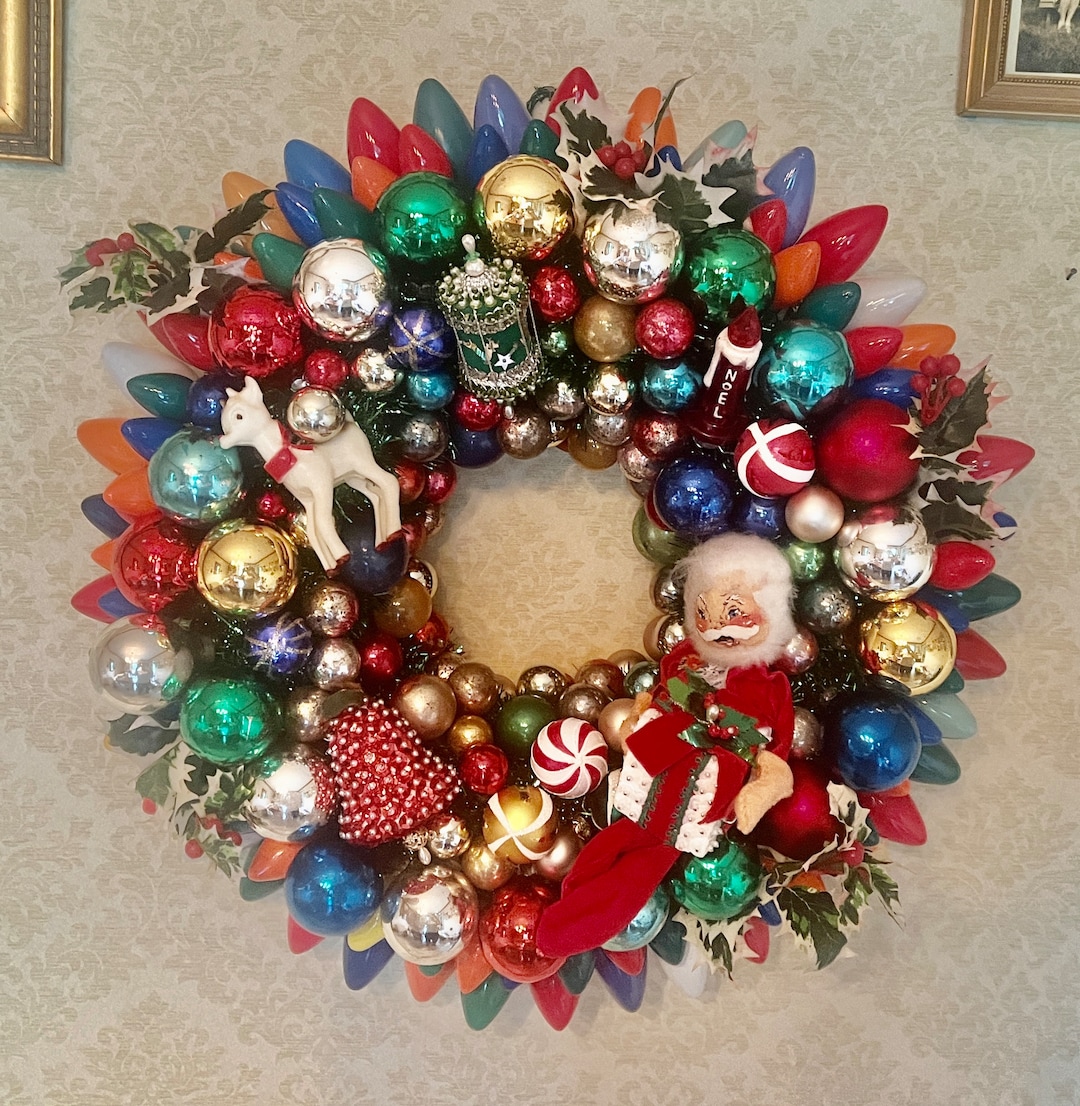 Vintage Santa Christmas Lights Wreath Etsy