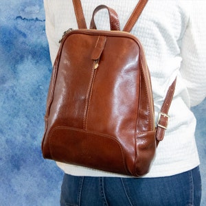 MADE IN ITALY Sac à dos en cuir avec poches et bretelles réglables | Marron Rouge Noir | École intérieure et extérieure à fermeture éclair Small Mini