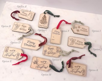 Etiqueta de regalo navideña de madera grabada personalizada / Etiqueta navideña personalizada / Etiqueta de regalo única para regalos / Etiqueta de recuerdo navideña