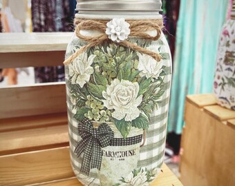 Farmhouse Tissue Holder