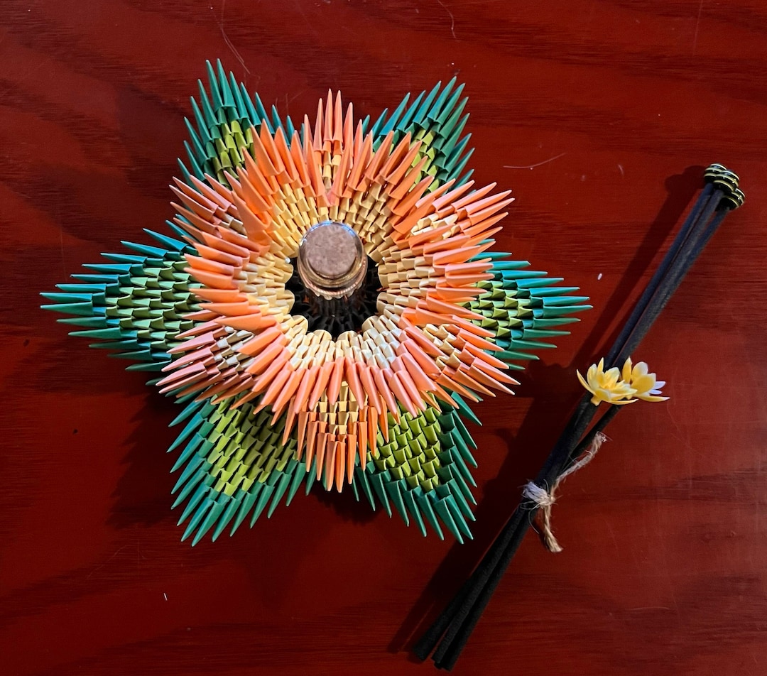 Origami Reed 3D Origami Flower Reed Oil Defuser Hand Made. Unique Present for ...