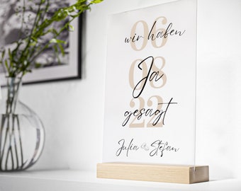 Hochzeit und Verlobung | Brautpaar Geschenk | Trauzeugin Geschenk | Acrylglas mit Holzstand