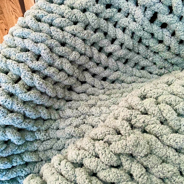 Chunky Blankets Soft and Cozy