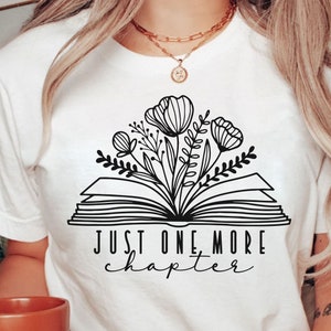 Boek met bloemen svg, nog één hoofdstuk svg, boekenliefhebber svg, boekenwurm svg, florale lijntekeningen, lezing leraar svg, leraar shirt svg