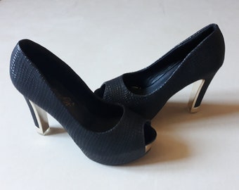 Heeled shoes size 38