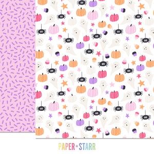 Puede incluir: Un patr&oacute;n sin costuras con fondo blanco con varios elementos de tem&aacute;tica de Halloween, incluyendo calabazas naranja, rosa y morado, ara&ntilde;as negras, fantasmas blancos, estrellas amarillas y ma&iacute;z dulce naranja.