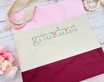 Grandma Embroidered Tote Bag, Custom Embroidered Tote, Grandma Canvas Tote Bag, Floral Grandma Embroidered Bag, Gift for Mom, Nana Gift