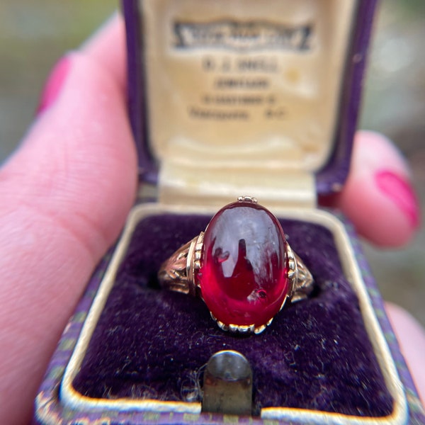 Art Nouveau 14k Gold Synthetic Ruby Cabochon Ring (BOX NOT INCLUDED)