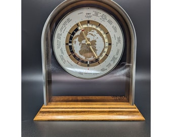 Horloge de cheminée vintage à quartz Verichron, fuseau horaire mondial de 9,75 po.