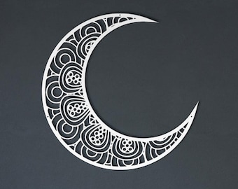 Ornate Crescent Moon Metal Wall Art: Indoor/Outdoor Decor
