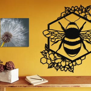 Honey Bee Metal Wall Art-Laser Cut Metal Bee Sign-Garden or Outdoor Patio Sign-Cottagecore Honeybee Décor-Bumblebee Artwork-Bee Lover Gift