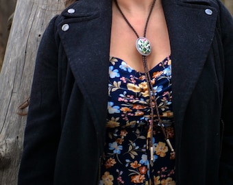 Women's Bolo Tie | Western Desert Rose Cactus Flower Country Girl Bola Tie Lariat Necklace