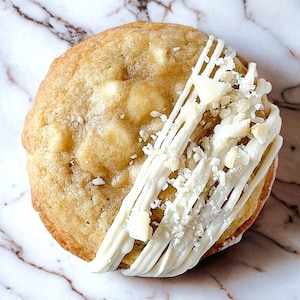 Gluten Free White Chocolate Macadamia Nut Cookies (Box of 12)