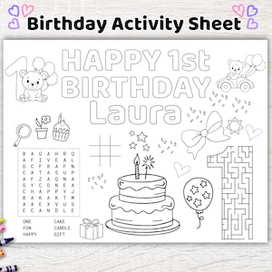 Puede incluir: Hoja de actividades de cumplea&ntilde;os en blanco y negro con el texto "Birthday Activity Sheet" y "HAPPY 1st BIRTHDAY Laura". Incluye ilustraciones de una tarta, osos de peluche, un laberinto y una sopa de letras.