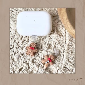 Lebkuchen Harz Dust Plug Anhänger | USB-C & Lightning
