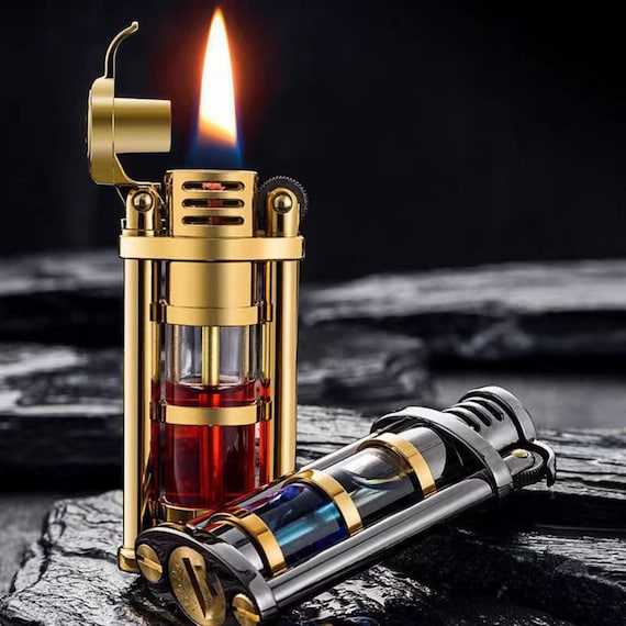 fuel cigarette lighter Zippo Fluid 4 oz It is supplied in a closed packaging box. God Dragon Vintage Cigarette Lighter