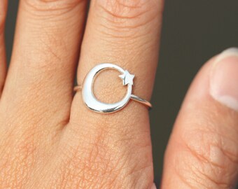 Mån- och stjärnring i sterlingsilver: Himmelska smycken