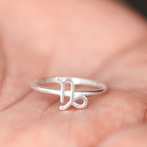925 Silver Capricorn Ring: Zodiac Constellation Jewelry