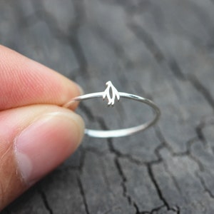 tiny penguin ring,sterling silver animal ring,Penguin Jewelry,Nature Jewelry, Animal Jewelry,dainty jewelry, gift for daughter