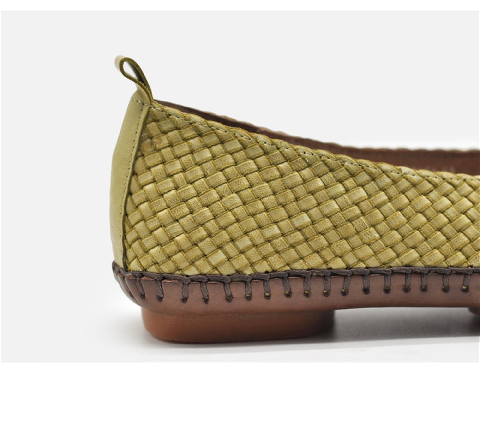 60 Aged Leather Perforated Pumps main image 1