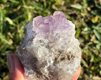Beau spécimen de fluorite brute