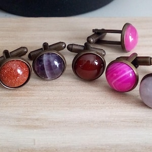 Gemelos de latón con piedras preciosas de cuarzo y cabujones redondos, hechos a mano en Francia, accesorio para ocasiones formales, fiestas y cumpleaños.