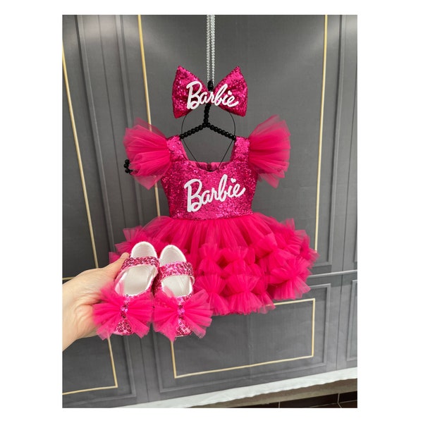 Robe rose fuchsia, robe bouffante fuchsia d'anniversaire personnalisée avec paillettes, tenue tutu d'anniversaire, robe fuchsia pour bébé fille,