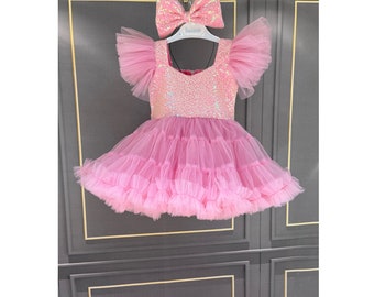 Rosa Barbie-Kleid, personalisiertes rosa Puffy-Geburtstagskleid mit Pailletten, Geburtstags-Tutu-Outfit, pinkfarbenes Kleid für Baby-Mädchen, rosa Kleid