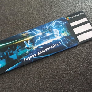 Futuroskop-Ticket, personalisiertes Ticket, Einladung, personalisiertes Geschenk, originelle Reiseankündigung, Rabbids, Kind